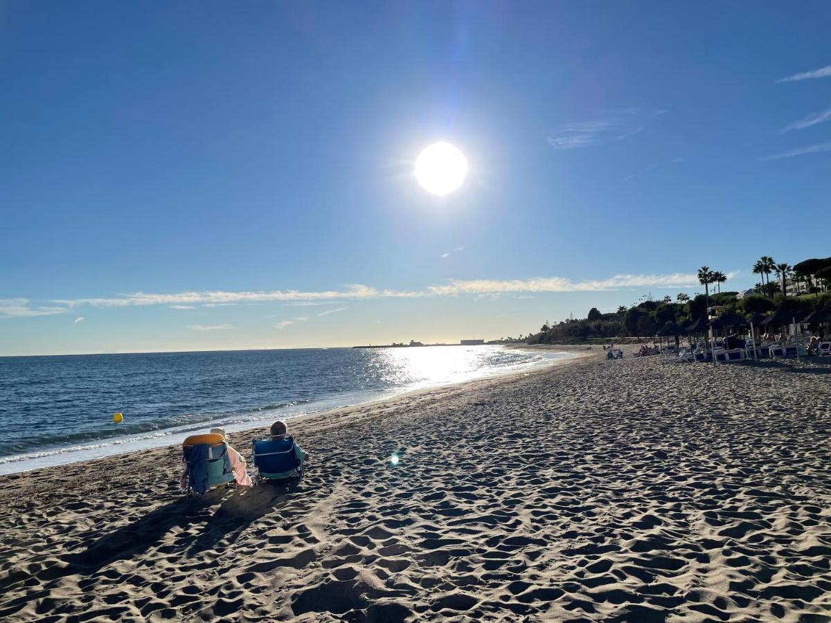 Beautiful Holiday Apartment 2 Bedroom Beach And Pool Malaga Marbella Calahonda Royale Mijas Costa Spain 외부 사진