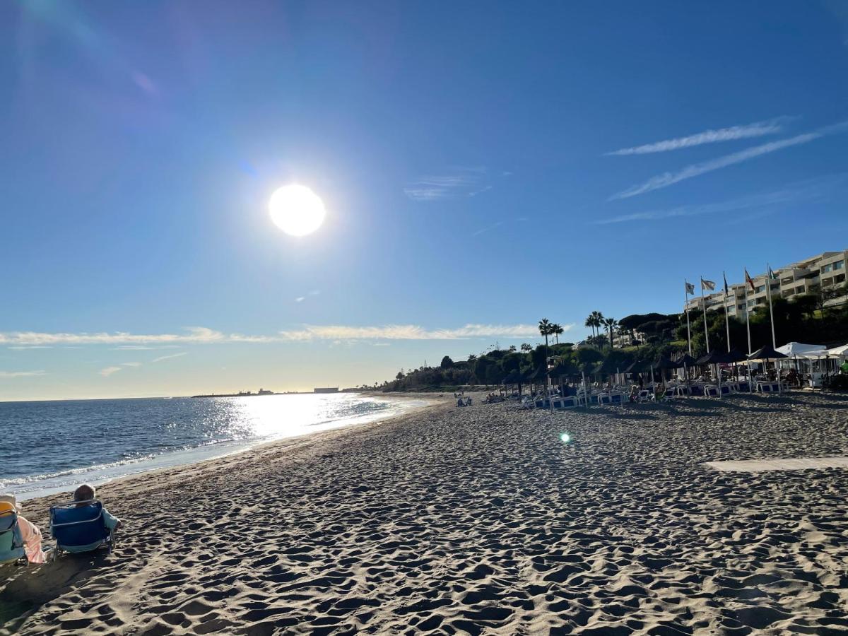 Beautiful Holiday Apartment 2 Bedroom Beach And Pool Malaga Marbella Calahonda Royale Mijas Costa Spain 외부 사진