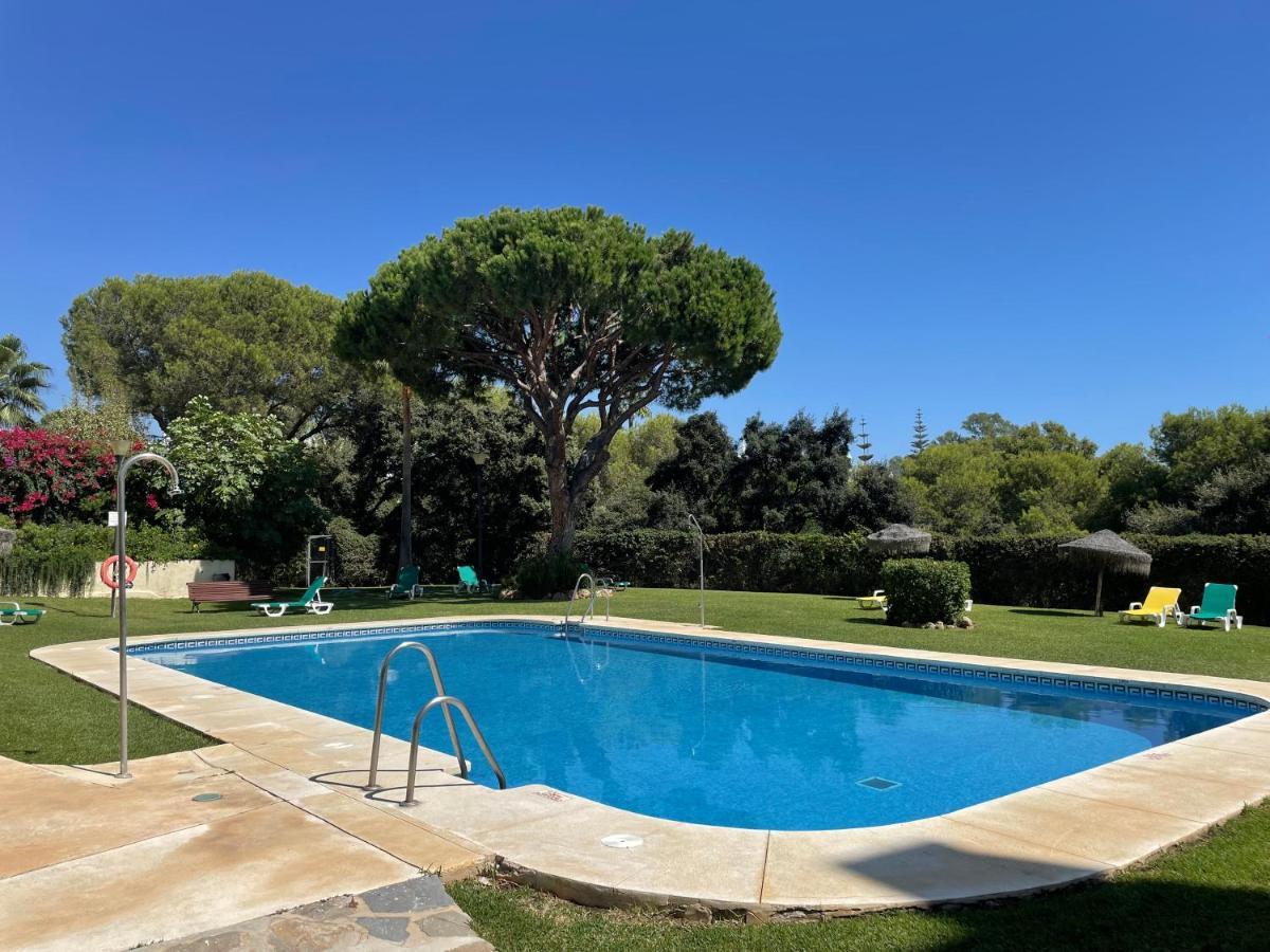 Beautiful Holiday Apartment 2 Bedroom Beach And Pool Malaga Marbella Calahonda Royale Mijas Costa Spain 외부 사진