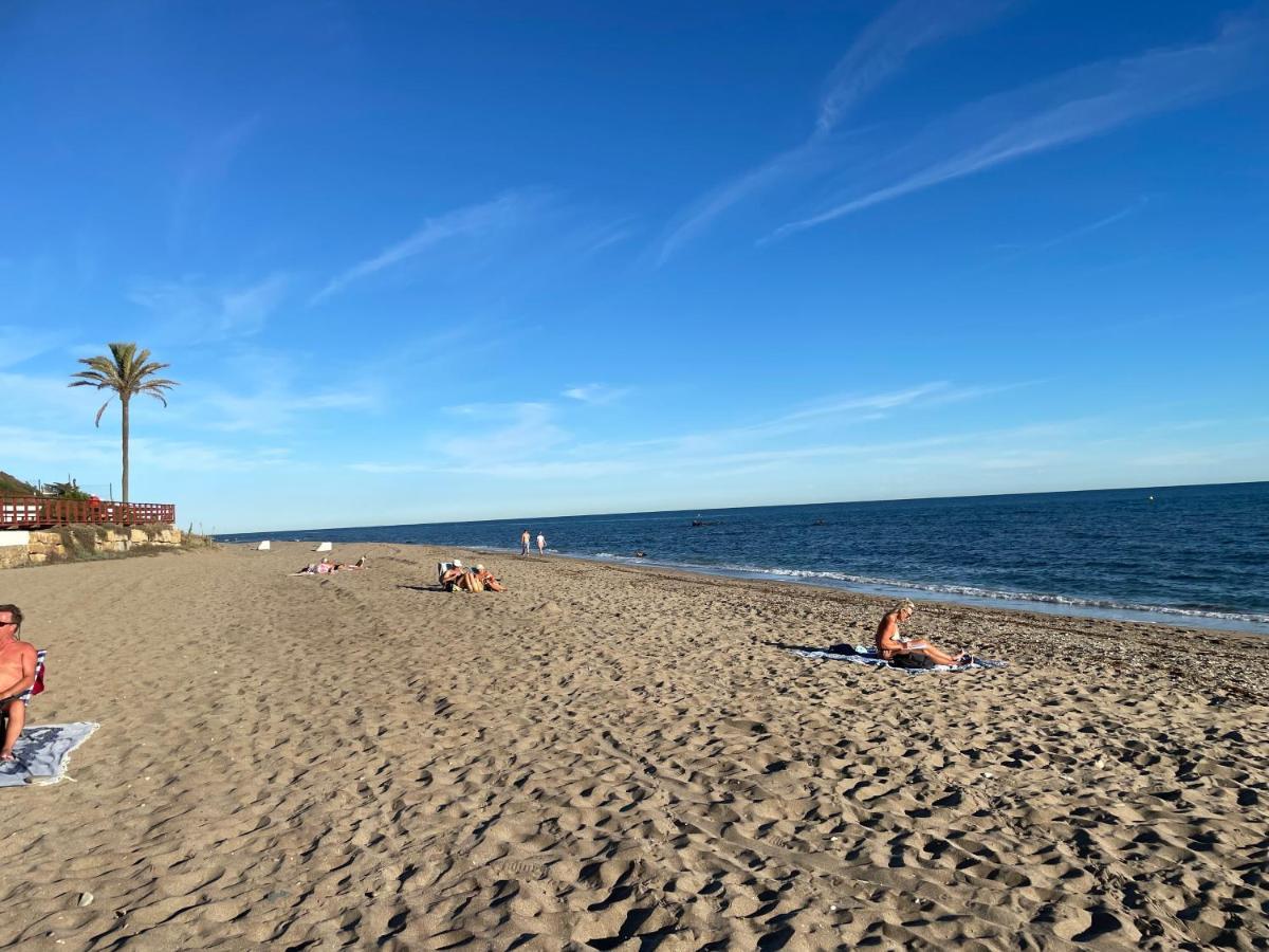 Beautiful Holiday Apartment 2 Bedroom Beach And Pool Malaga Marbella Calahonda Royale Mijas Costa Spain 외부 사진